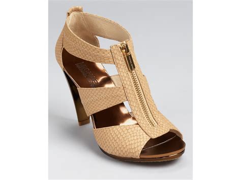 berkley t strap nude michael kors stockist|Michael michael kors berkley t strap nude + FREE SHIPPING.